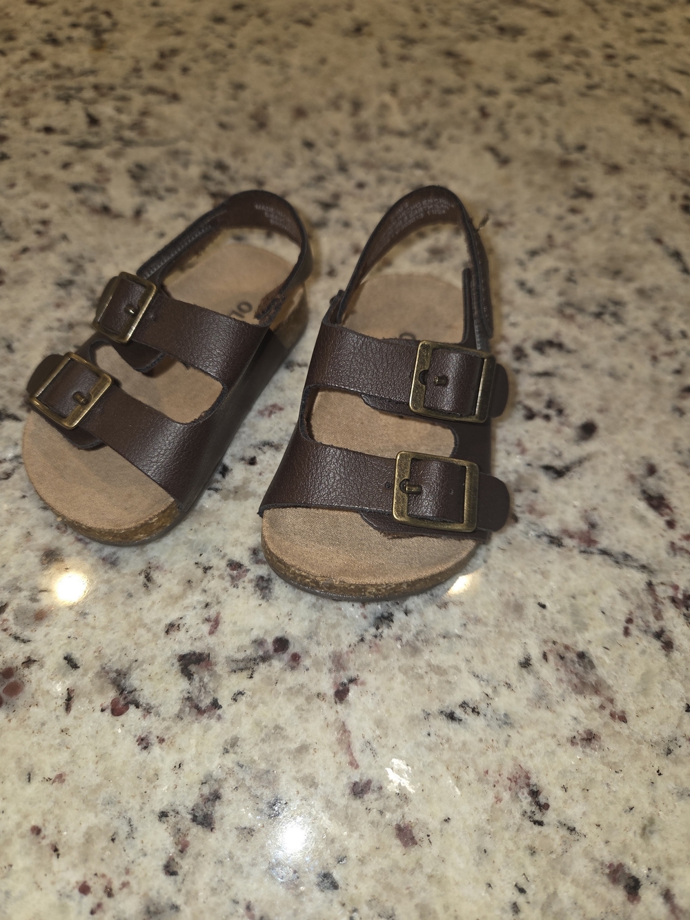 Kids Old Navy Double-Buckle Sandals 0-3 Months